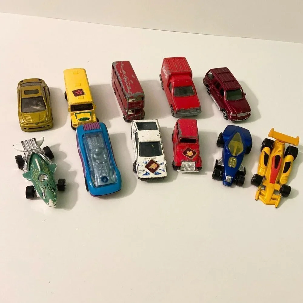 Mix Lot of 11 Diecast Cars Hot Wheels Matchbox Majorette Tonka